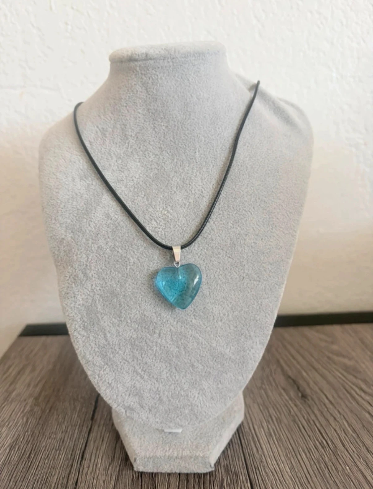 Heart Pendant Necklace - Sky Blue / Turquoise – photo 2